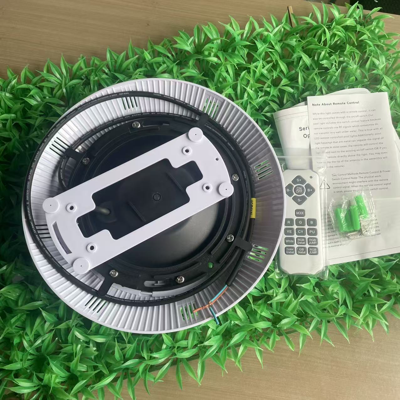 LED-Schwimmbadbeleuchtung RGB  – Pond Light Submersible Bewertung und Preis